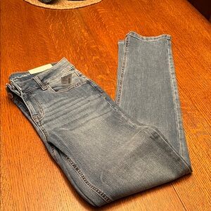 MAURICES CLASSIC STRAIGHT MID-RISE JEANS NWT